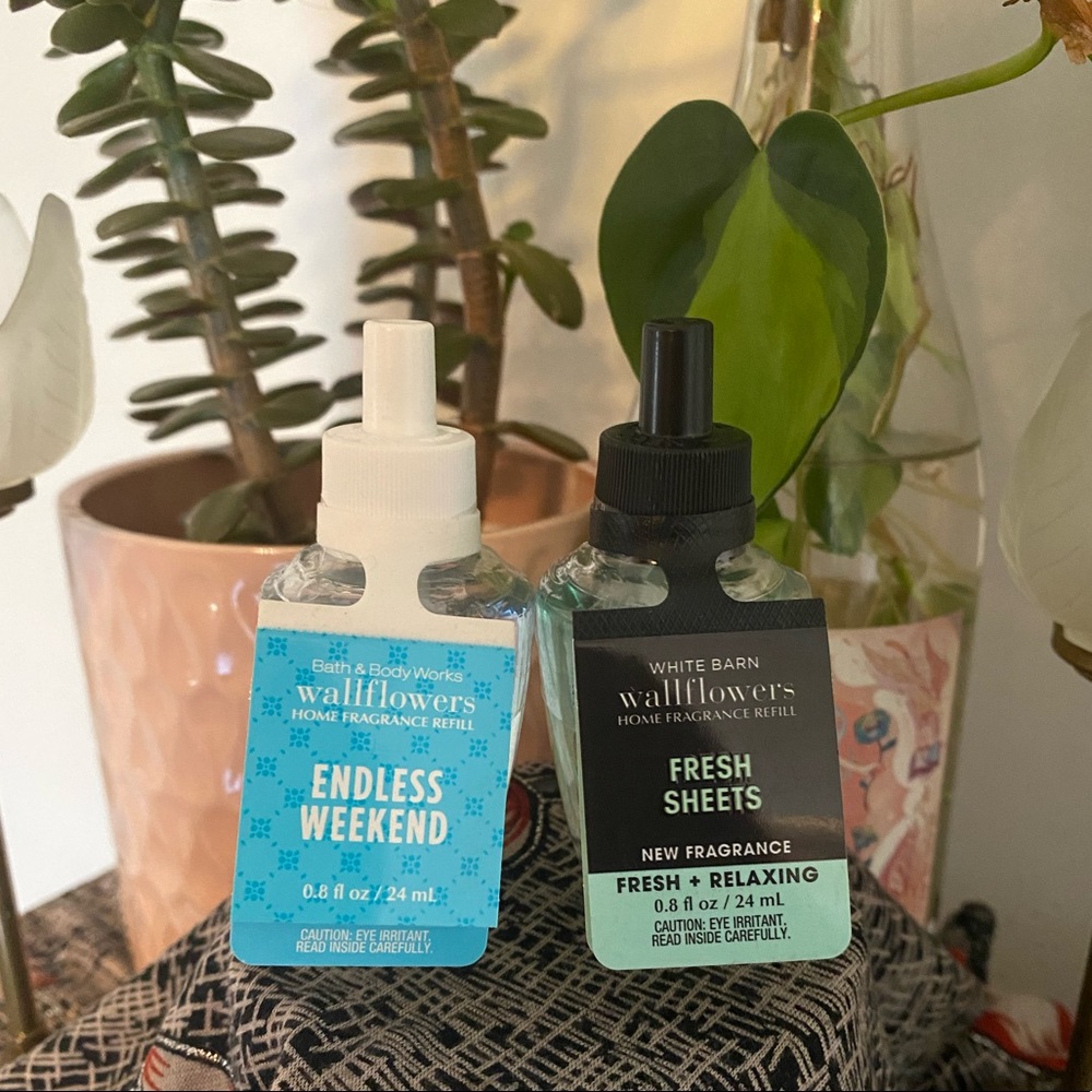 New Endless Weekend & Fresh Sheets Bundle of 2 Wallflowers